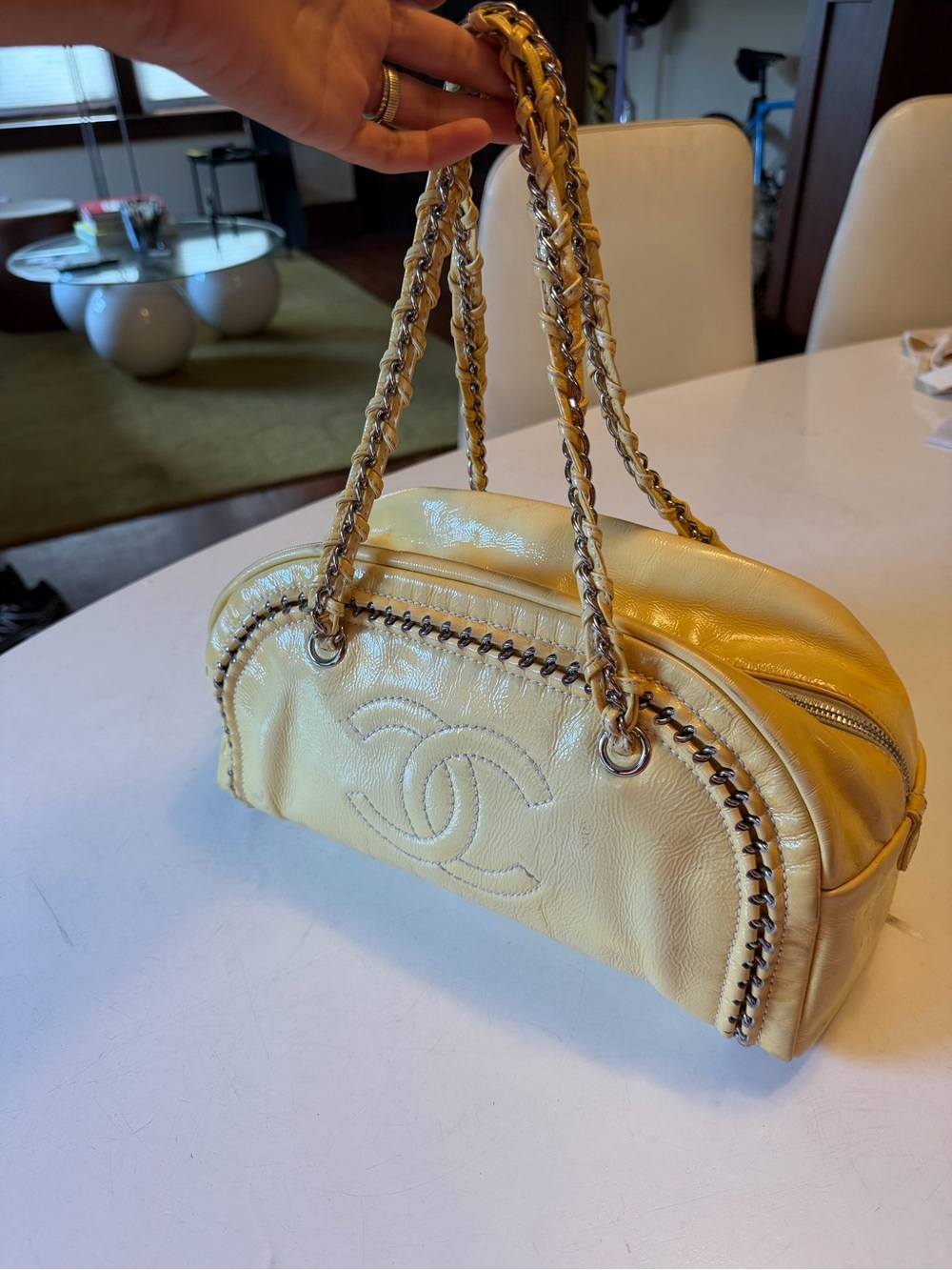 CHANEL Pale Yellow modern bowling chain bag - Picture 6 of 12